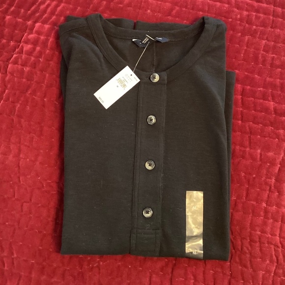NWT Banana Republic Black Cotton Henley Size Medium - Picture 5 of 8